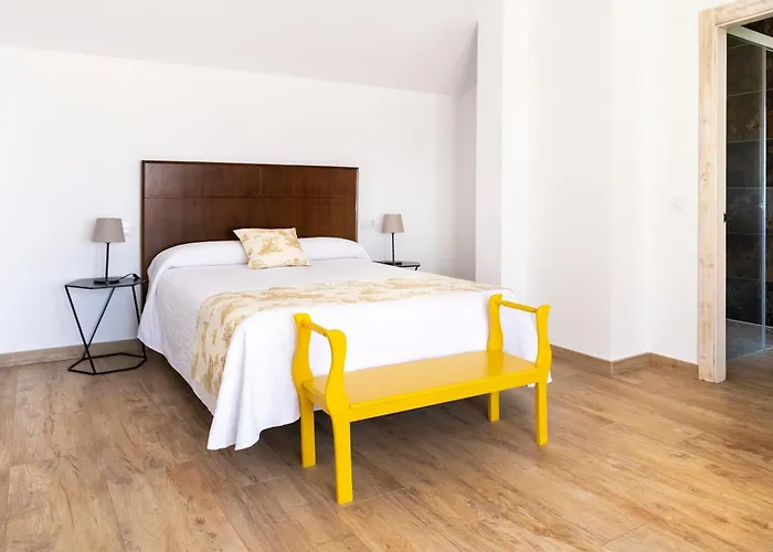 Rurales De Monfraguee Con Jacuzzi Appartamento