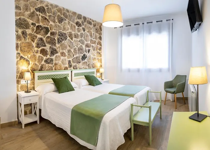 Rurales De Monfraguee Con Jacuzzi Appartamento